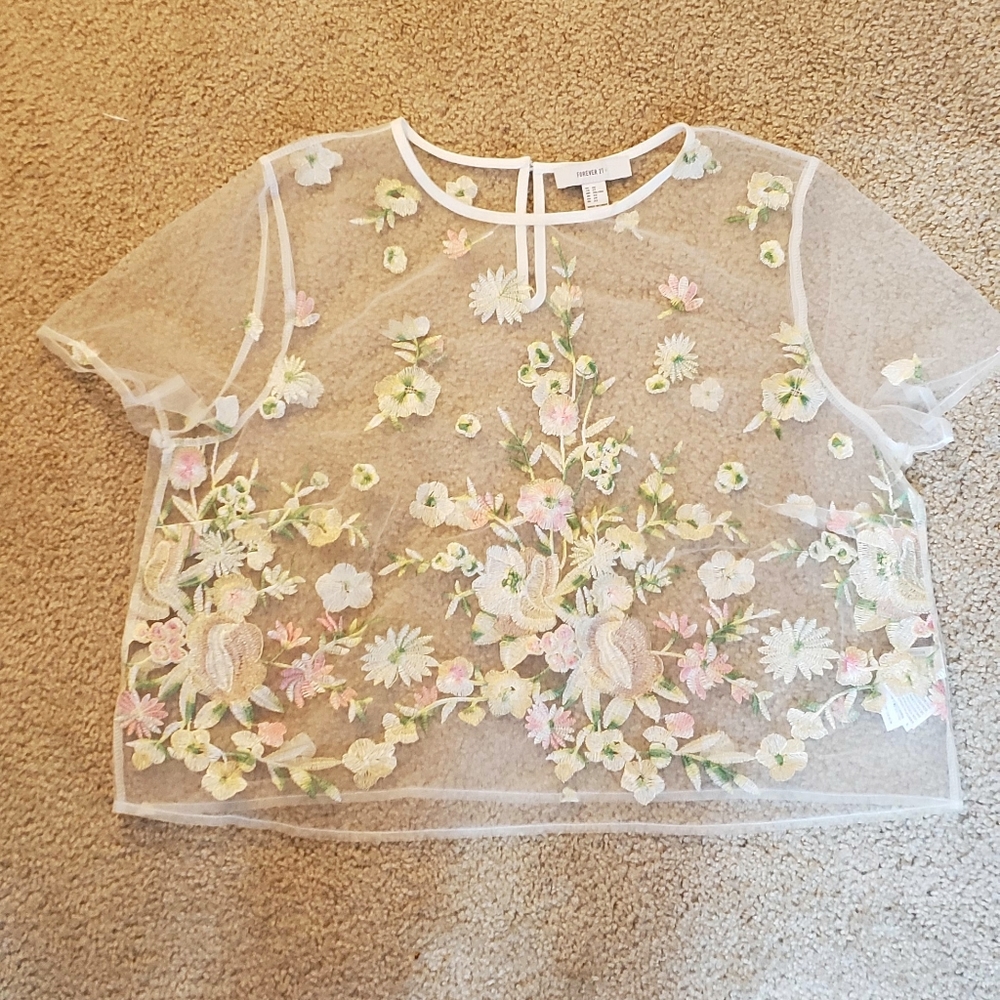 Embroidered Mesh Tee - XXL